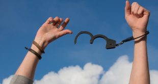 NEREDE O ESKİ ÖZGÜRLÜK GÜNLERİMİZ NEREDE AH!… 