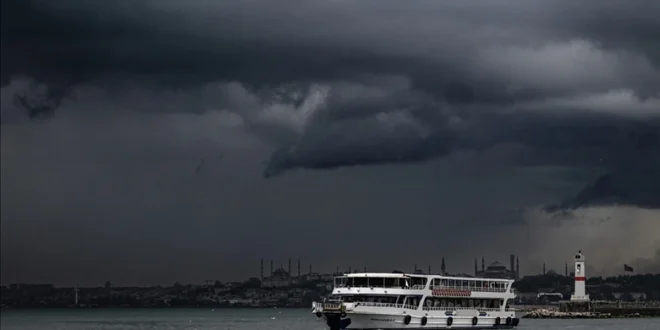 İSTANBUL BOĞULUYOR