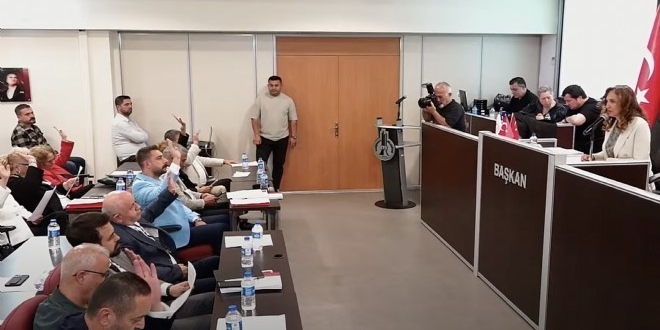 OTELLERDE KALAN EMEKLİLER DİYE BİR FELÂKET… 