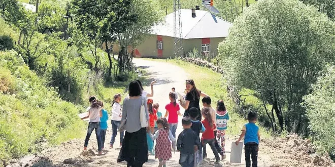 YAŞAMAYI BİLMEDEN ÖĞRETMEN OLMAK!.. 